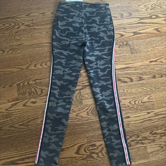 Nicole Miller Camo Pants - Picture 2 of 5